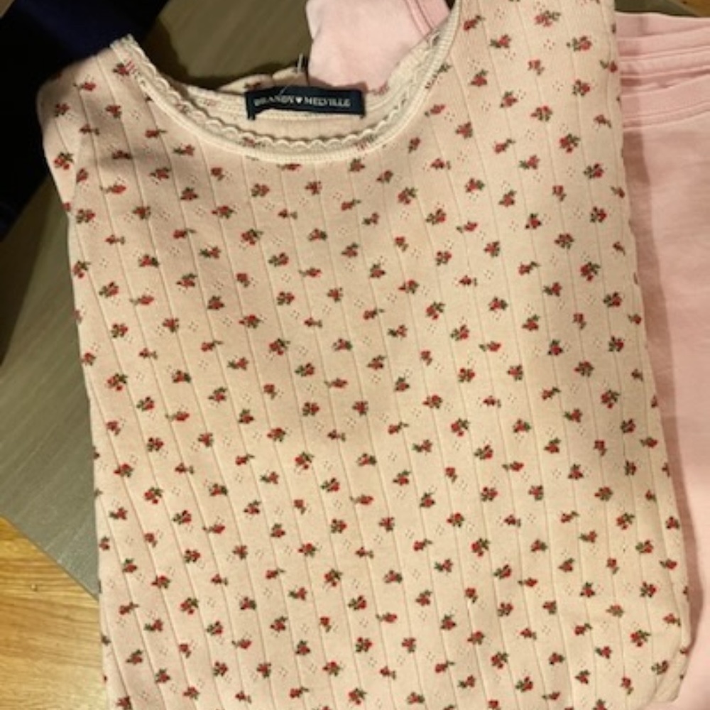 Brandy Melville NWOT Eyelet Leah floral top